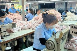 Khơi thông dòng vốn cho sản xuất cuối năm