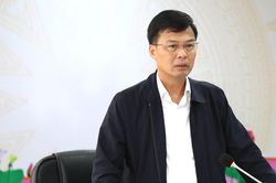 L&acirc;m Đồng: Y&ecirc;u cầu đẩy nhanh tiến độ kh&aacute;m sức khỏe to&agrave;n d&acirc;n v&agrave; giải ng&acirc;n vốn y tế