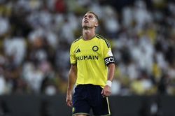 Ronaldo cùng Al Nassr thua thảm ở AFC Champions League