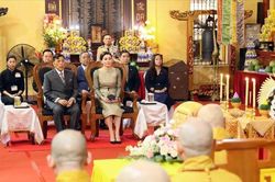 Nhà vua và Hoàng hậu Thái Lan thăm chùa Quán Sứ và dự lễ cầu an