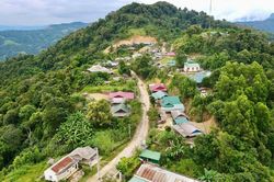 'Thủ chỉ' đầu tàu giữ gìn bản sắc, dựng xây bản làng miền Tây xứ Nghệ