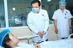 Bí thư Thành ủy Hà Nội thăm hỏi, động viên nạn nhân vụ cháy tại phường Tây Hồ