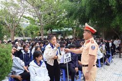 Kết thúc năm học 2026 - 2027, 100% học sinh trung học phổ thông sẽ được tuyên truyền và hướng dẫn kỹ năng lái xe an toàn
