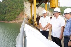Chủ tịch UBND TP Huế yêu cầu chủ hồ chủ động điều tiết, cắt giảm lũ cho hạ du