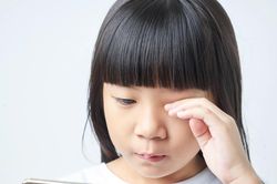Cách hữu hiệu phòng ngừa cận thị học đường