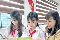 Học sinh có thể dùng sách điện tử miễn phí trên ứng dụng iHanoi