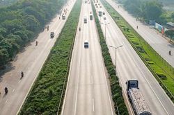 Đề xuất bỏ làn dừng xe khẩn cấp trên Vành đai 3 Hà Nội