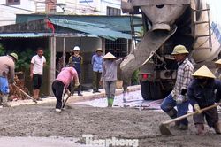 Người dân Nghệ An đồng loạt hiến đất mở đường