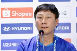 Tuần này, HLV Kim Sang-sik sẽ lên danh sách đội tuyển Việt Nam dự FIFA ASEAN Cup