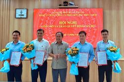 Đảng ủy PVCFC công bố các quyết định về công tác cán bộ