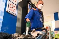 Giá xăng dầu hôm nay 16/9: Thế giới sát 110 USD/thùng, trong nước chờ điều chỉnh