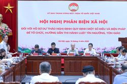 Tìm 'mẫu số chung' hài hòa giữa quản lý và tự do tôn giáo