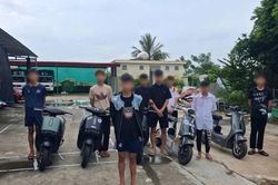 Triệu tập 9 thanh thiếu niên dàn hàng ngang, lạng lách trên đường