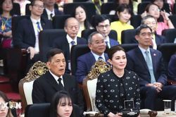 Nhà vua và Hoàng hậu Thái Lan thăm Trung tâm Ngôn ngữ và Văn hóa Thái Lan