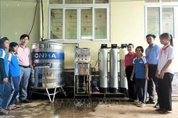 Kết nối nguồn lực mang nước sạch đến với học sinh vùng khó