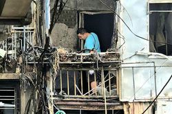 Hiện trường vụ cháy nhà 4 tầng khiến 5 người tử vong ở Hà Nội