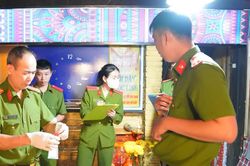 Những người buộc dấu vết “lên tiếng”