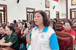 Lãnh đạo phường Diên Hồng đối thoại với hội viên phụ nữ