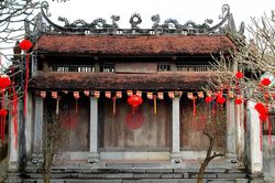 Vẻ đẹp cổ kính của Chùa Bà Đanh
