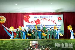 Trung đoàn 180 tổ chức Diễn đàn thanh niên “Trung thu nhớ Bác”