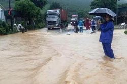 Còn nhiều vị trí ngập trên các tuyến quốc lộ nhưng không gây tắc đường