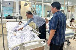 Bộ Y tế yêu cầu khẩn trương cứu chữa nạn nhân vụ cháy ở Tây Hồ