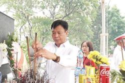 Xã Thiên Lộc hoàn thành lấy mẫu hài cốt liệt sĩ tại Nghĩa trang liệt sĩ Kim Nỗ