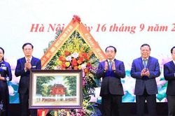 Bí thư Thành ủy Trần Đức Thắng dự khai giảng năm học 2026-2027 tại Trường Đào tạo cán bộ Lê Hồng Phong
