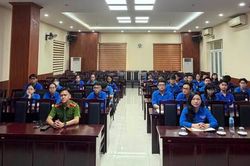 Phường Bạch Mai tổ chức học tập, triển khai nghị quyết, chỉ thị của Bộ Chính trị đồng bộ, thực chất