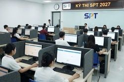 SPT 2027 đổi cách thi: Thí sinh làm bài trên máy tính nhưng vẫn phải cầm bút ở 2 môn này