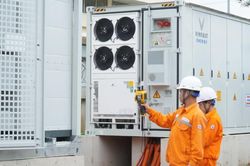 EVNNPC duy trì đà tăng trưởng, bảo đảm cung ứng điện những tháng cuối năm