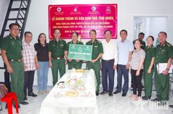 Bàn giao 'Nhà tình nghĩa' tặng quân nhân có hoàn cảnh khó khăn tại An Giang
