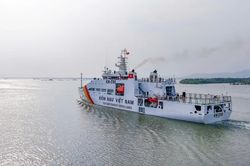 Tàu KN-290 khởi hành đưa 'Trăng thu Biên cương' đến Côn Đảo