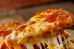 Cách cắt bánh pizza giúp lý giải quy luật toán học độc đáo