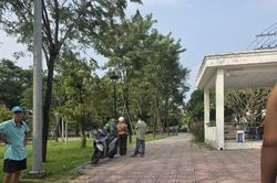 Nửa ngày sau va chạm với xe máy, người đàn ông tử vong trong công viên