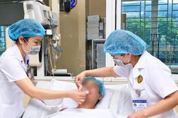 Bệnh viện thông tin tình trạng sức khỏe 2 nạn nhân vụ cháy nhà khiến 5 người chết tại Hà Nội
