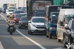 Đề xuất được chạy cả 3 làn trên đường Vành đai 3, tài xế Hà Nội vừa mừng vừa lo