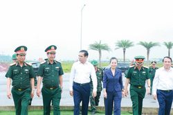Phó Tổng Tham mưu trưởng QĐND Việt Nam kiểm tra phương án thực binh 'Vòm phòng không bền vững' tại Nghệ An