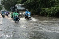 Thời tiết ngày 17/9: Mưa lớn tiếp diễn ở miền Bắc, cảnh báo dông lốc tại Hà Nội
