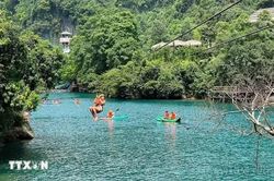 Từ bungee, vượt thác đến leo núi: Du lịch mạo hiểm có tiêu chuẩn mới về thuật ngữ