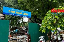 Hà Nội: Chợ Kim Liên được rào tôn để bảo đảm phòng cháy chữa cháy