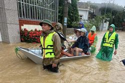 Thanh Hóa: Đảm bảo an toàn cho hàng nghìn hộ dân vùng ngập lụt