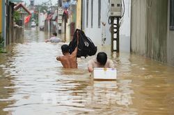 Hà Nội: Lũ sông Bùi vượt báo động 3, hơn 5.600 người ở Trần Phú bị ảnh hưởng