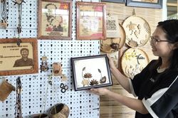 Biến gáo dừa thành đồ trang sức, quà tặng
