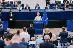 EU đề xuất “thành viên liên kết” cho Canada