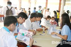Hàng ngàn cơ hội việc làm qua các phiên giao dịch việc làm