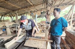 Làm giàu trên đất khó