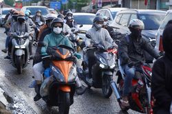 Bài 2: Chuyển đổi phương tiện xanh, người dân và doanh nghiệp lo gì?
