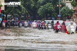 Dự báo thời tiết Hà Nội hôm nay 17/9: Mưa lớn tiếp diễn, đề phòng ngập lụt