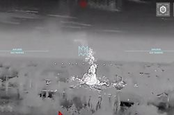 Video khoảnh khắc UAV Ukraine tập kích, tướng Nga tử trận